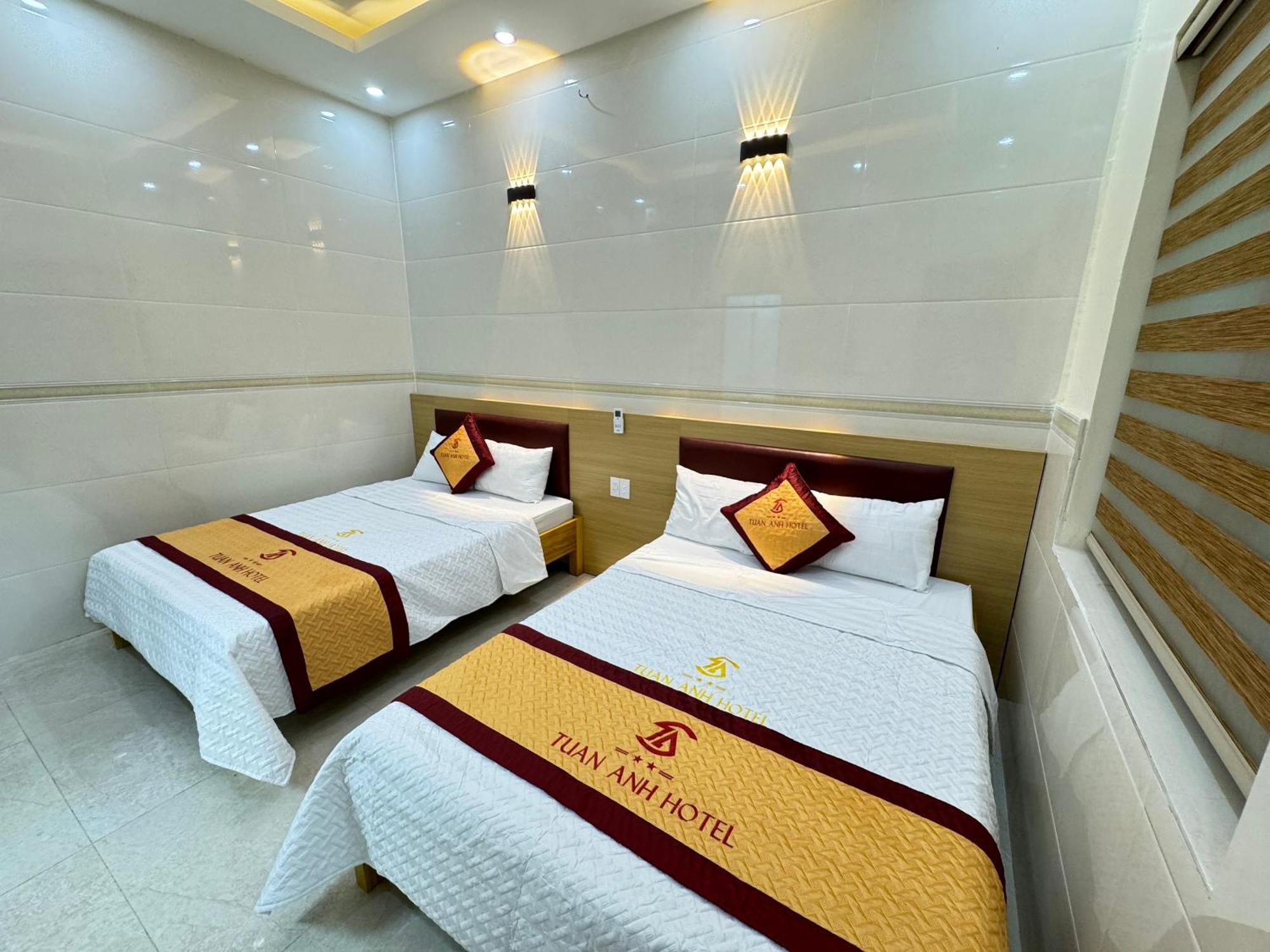 Hotel Khach San Tuan Anh Cửa Lò Esterno foto