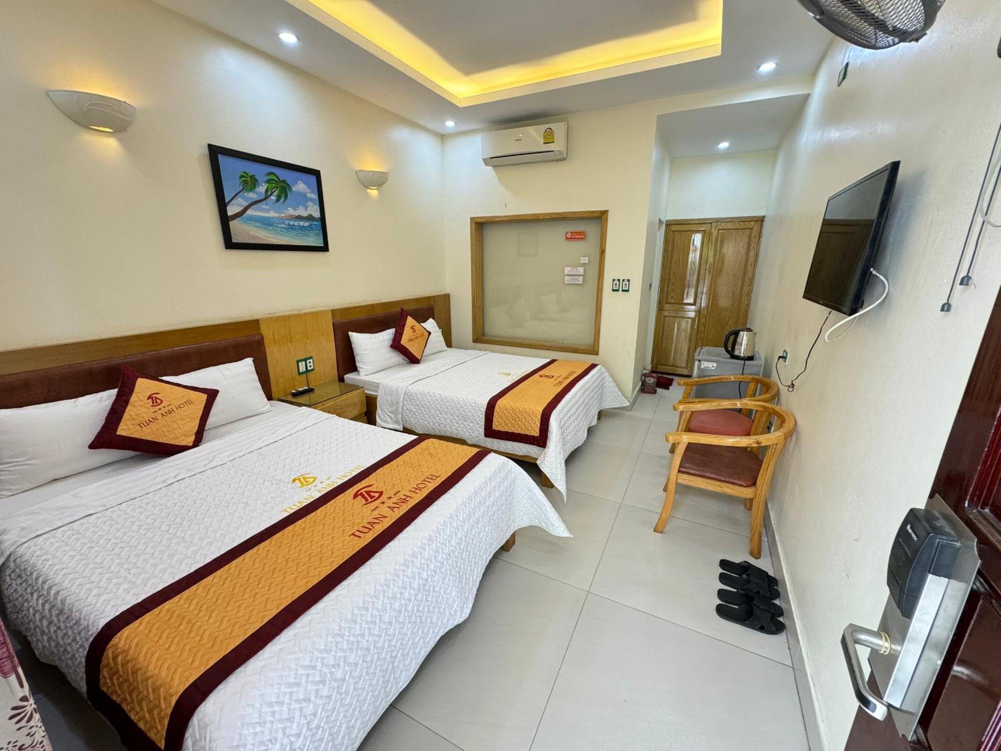 Hotel Khach San Tuan Anh Cửa Lò Esterno foto
